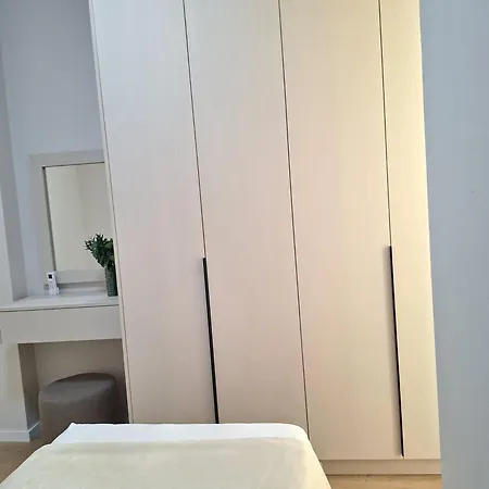 Oslo At Golden Tower Modern 2br Appartement